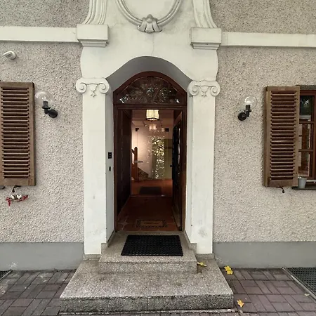 Historic Elegance And Modern Comfort * Augusta