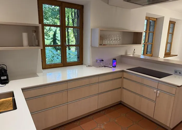 Вилла Historic Elegance And Modern Comfort *